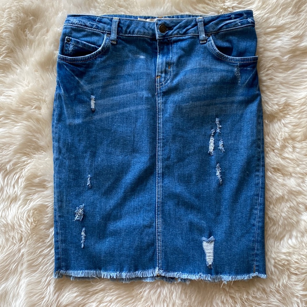 Denim skirt like new